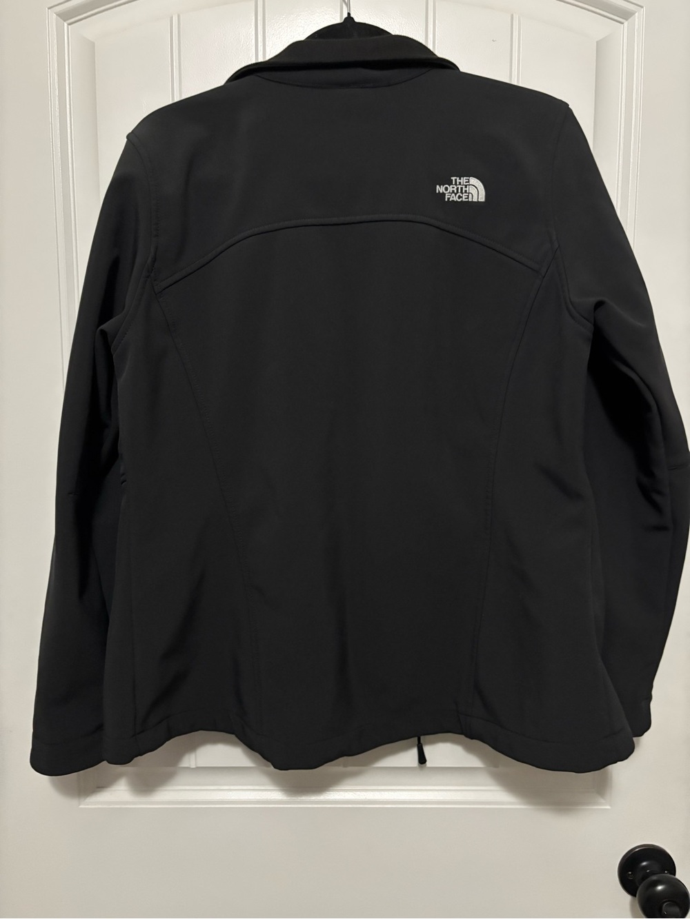 The North Face Women’s Black Softshell Jacket – Size Large - Picture 2 of 3